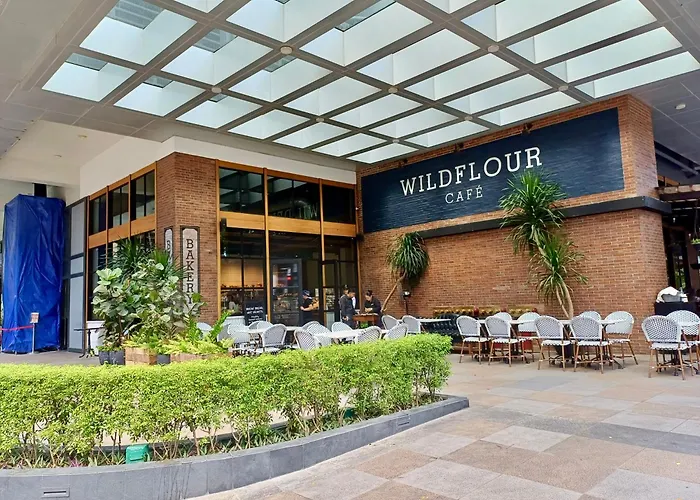 Free Welcome Breakfast, Big Bgc 2br, Great For 6, 300mbps Fiber, Steps To Mitsukoshi & Uptown, 25r Apartment Manila