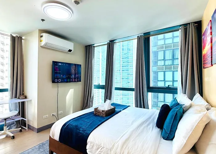 Free Welcome Breakfast, Big Bgc 2br, Great For 6, 300mbps Fiber, Steps To Mitsukoshi & Uptown, 25r *