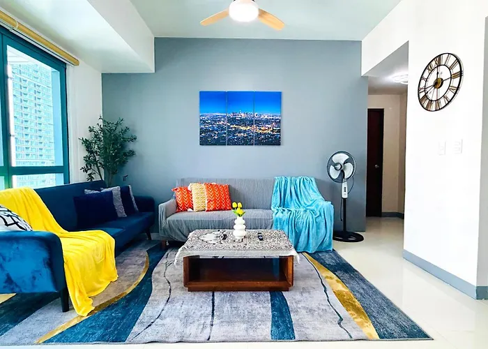 Free Welcome Breakfast, Big Bgc 2br, Great For 6, 300mbps Fiber, Steps To Mitsukoshi & Uptown, 25r *