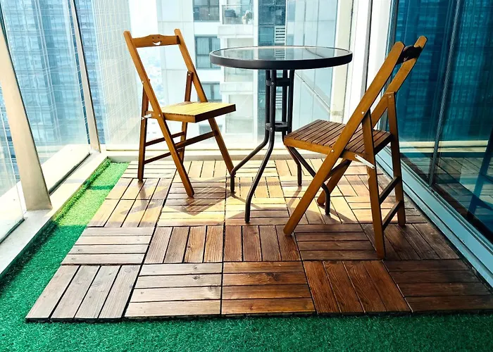 Apartment Free Welcome Breakfast, Big Bgc 2br, Great For 6, 300mbps Fiber, Steps To Mitsukoshi & Uptown, 25r *
